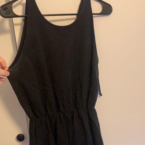 Black dress - Picture 2 of 4